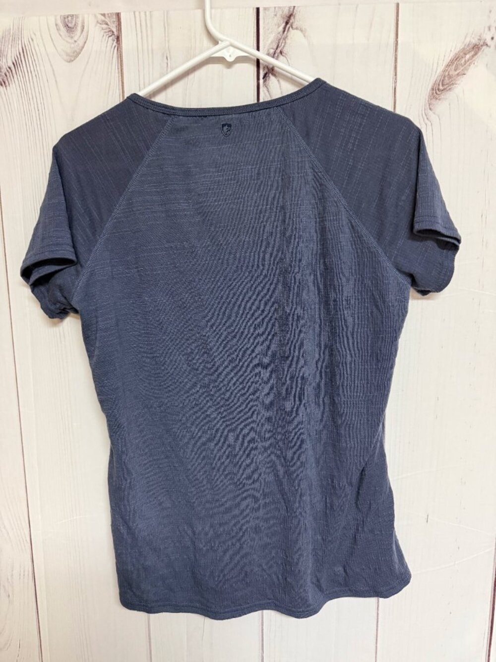 KÜHL Women’s Short Sleeve Tencel Henley Medium Blue Heather EUC - Picture 3 of 10
